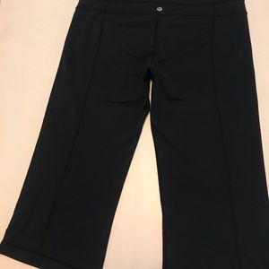 Lululemon Capri leggings short pants